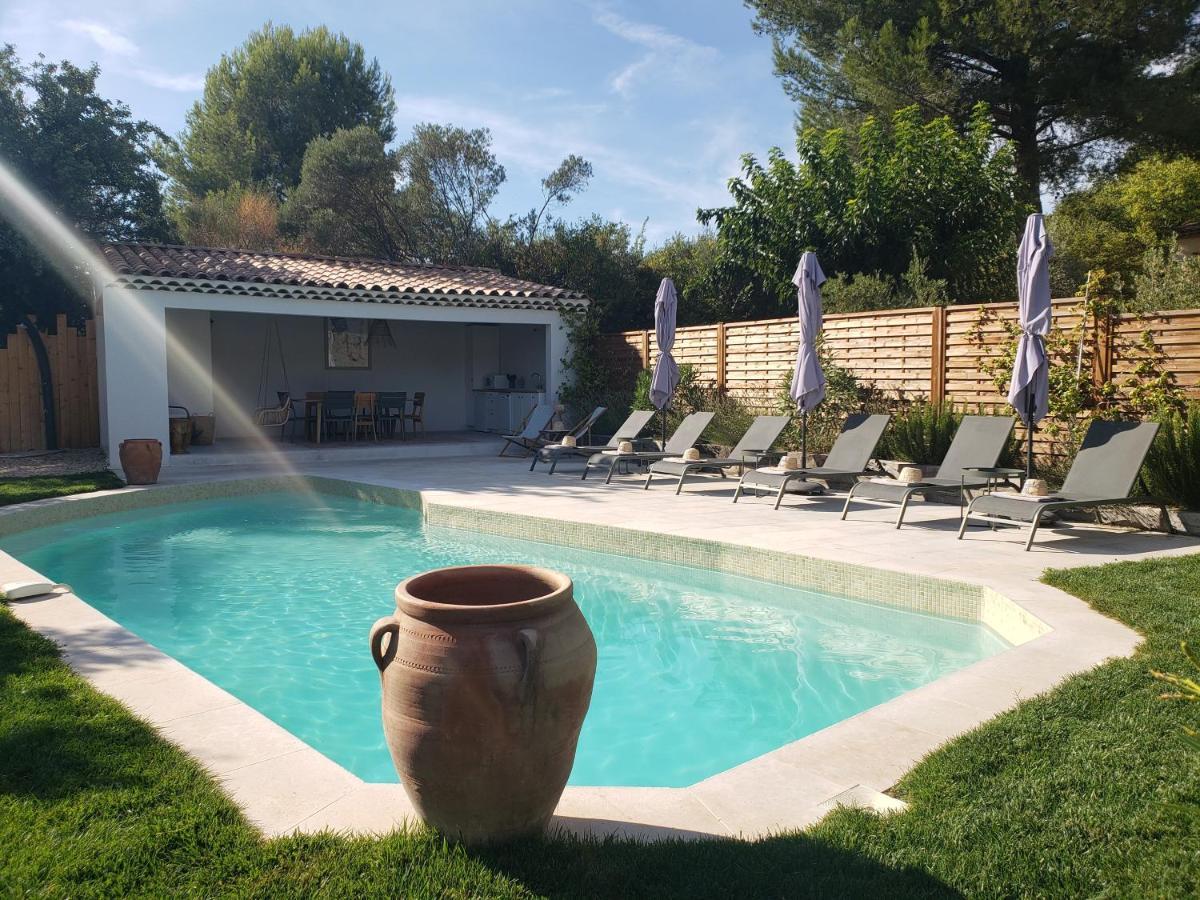 La Bastide D'Alix Acomodação com café da manhã Éguilles Exterior foto