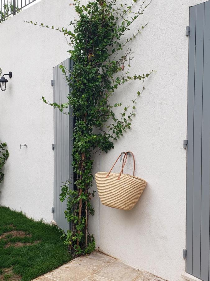 La Bastide D'Alix Acomodação com café da manhã Éguilles Exterior foto