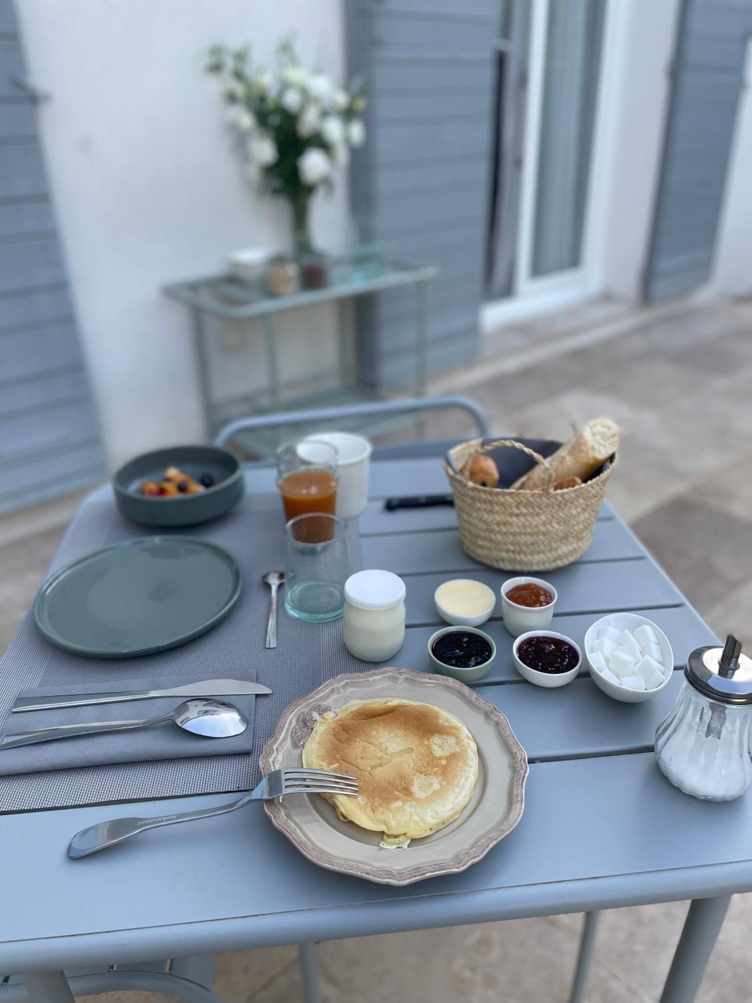 La Bastide D'Alix Acomodação com café da manhã Éguilles Exterior foto